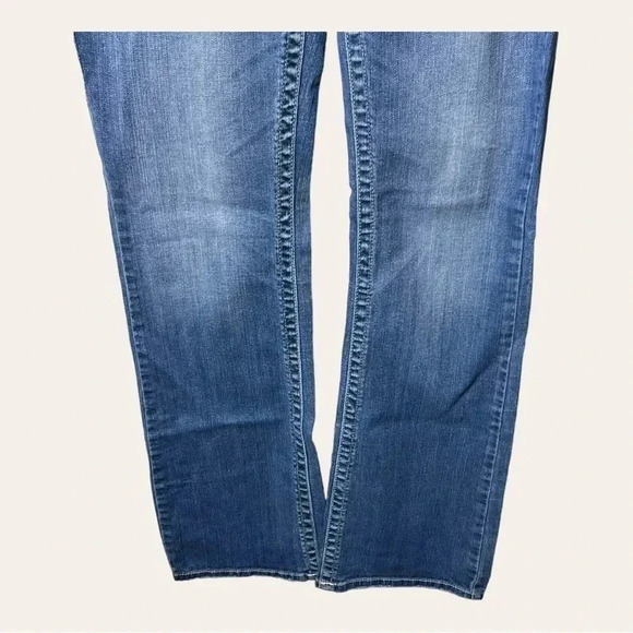 0844. SILVER JEANS AIKO BOOTCUT DENIM JEANS SIZE 30 MEDIUM WASH DENIM IN COLOR - Picture 4 of 9